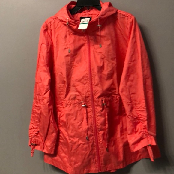 Woman’s jacket - Picture 1 of 8